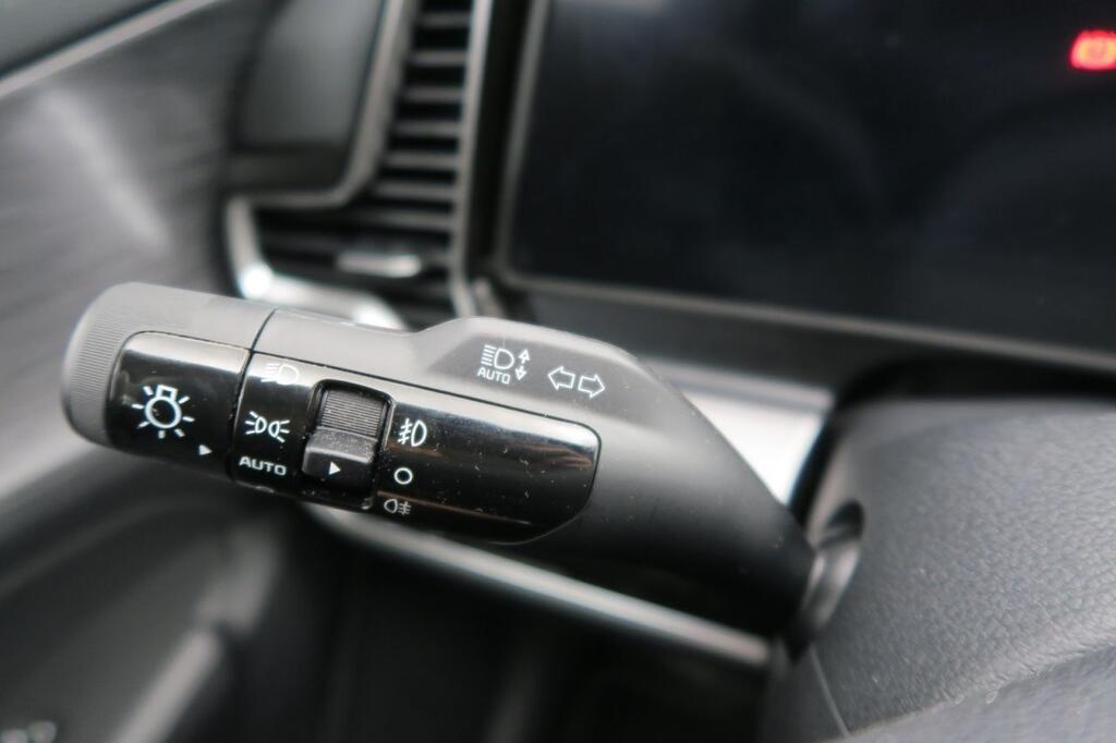 Kia Sportage 1.6 T-GDi MHEV Drive 160CV 4X2 18