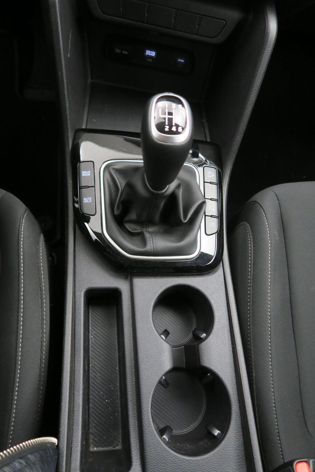 Kia Sportage 1.6 T-GDi MHEV Drive 160CV 4X2 15