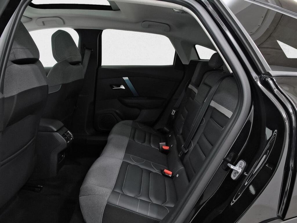 Citroën C4 ë-C4 eléctrico 100kW 50kWh Shine 9