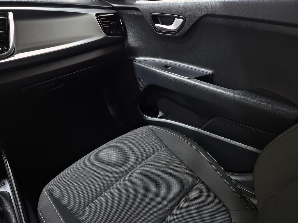 Kia Rio 1.0 T-GDi 74kW (100CV) MHEV iMT Drive 29