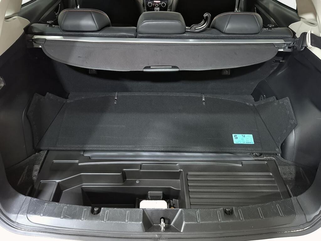 Subaru XV 2.0i Hybrid CVT Executive Plus 36