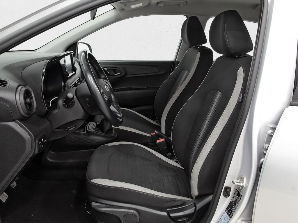 Hyundai i10 1.0 Klass 8