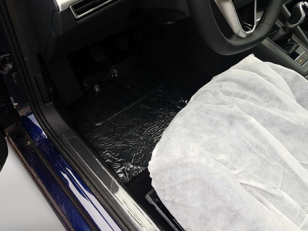 Volkswagen Golf VIII LIFE 1.5 TSI 130 CV 5P 21