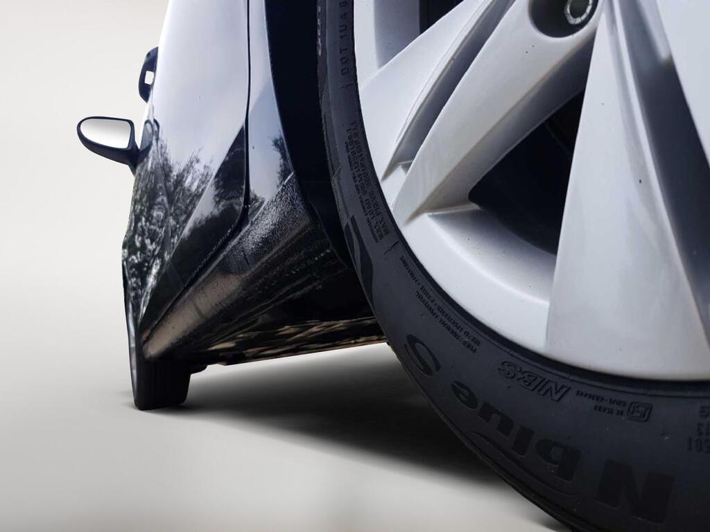 Volkswagen Golf VIII LIFE 1.5 TSI 130 CV 5P 18