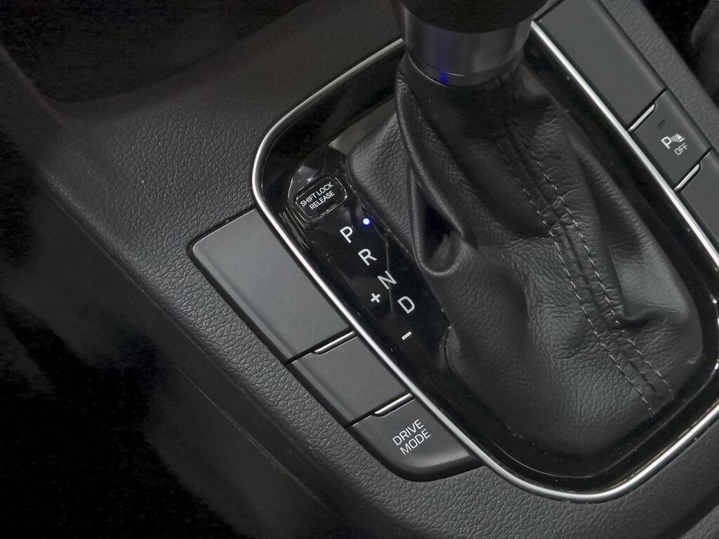 Hyundai i30 1.6 CRDI 85kW (116CV) Klass DCT 26