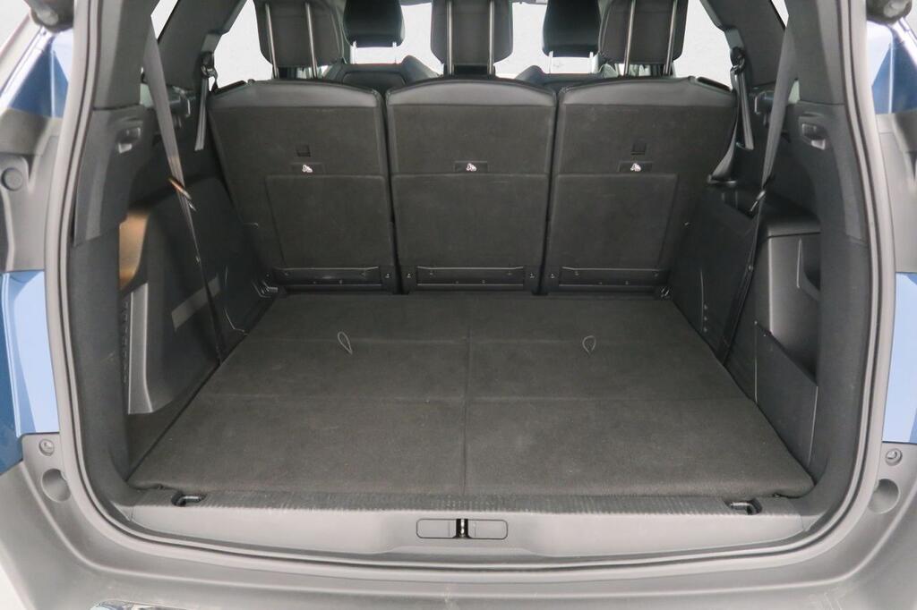 Peugeot 5008 ALLURE PACK 1.2 PURETECH 130 CV AUTO+ENGANCHE 5P 7 PLAZAS 22