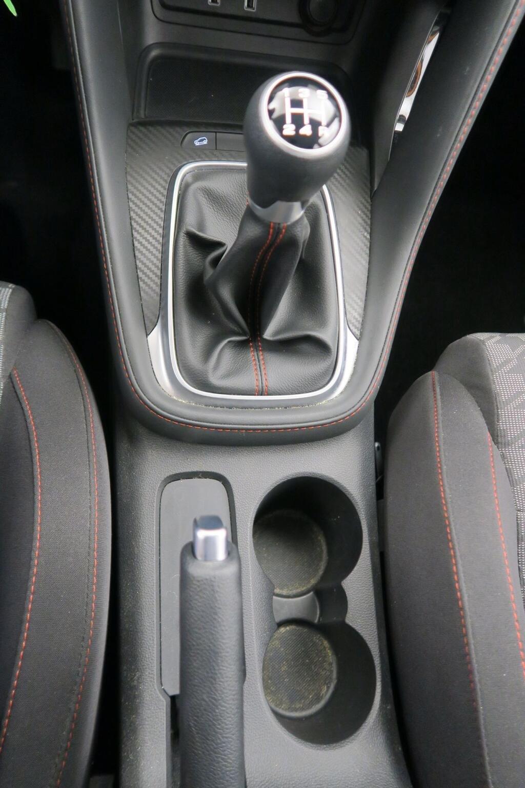 MG ZS SUV 1.5 COMFORT 106 5P 8