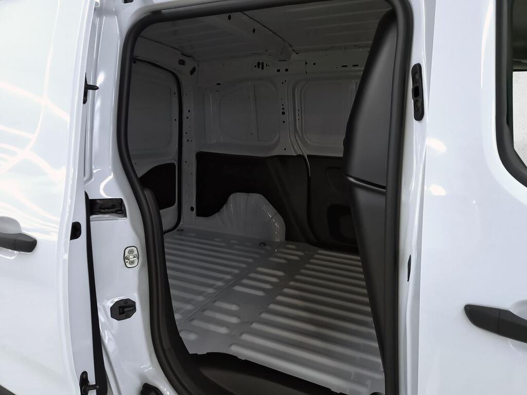 Fiat Doblò FURGON SERIE3 EASY PRO 1.5 BLUEHDI 75KW 650KG L1 100CV 3P 9