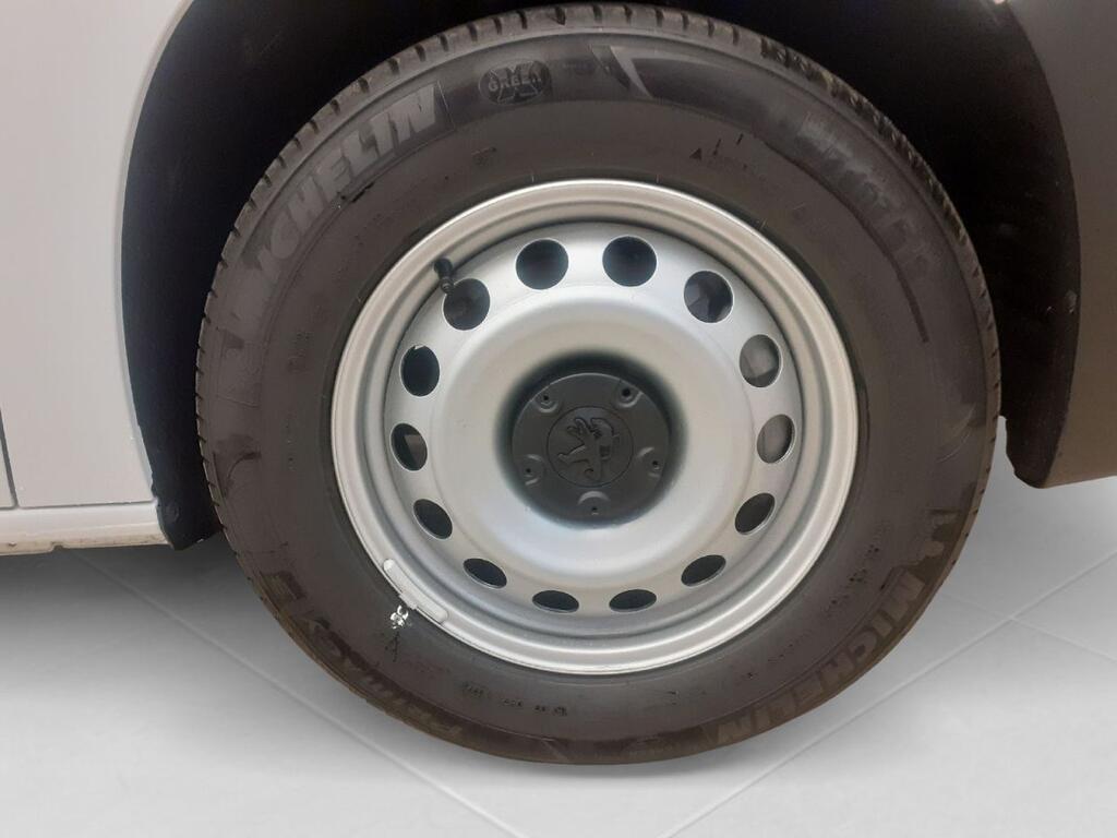 Peugeot Partner E-PARTNER FG STANDARD 800 KG BEV (100KW) 136CV 18