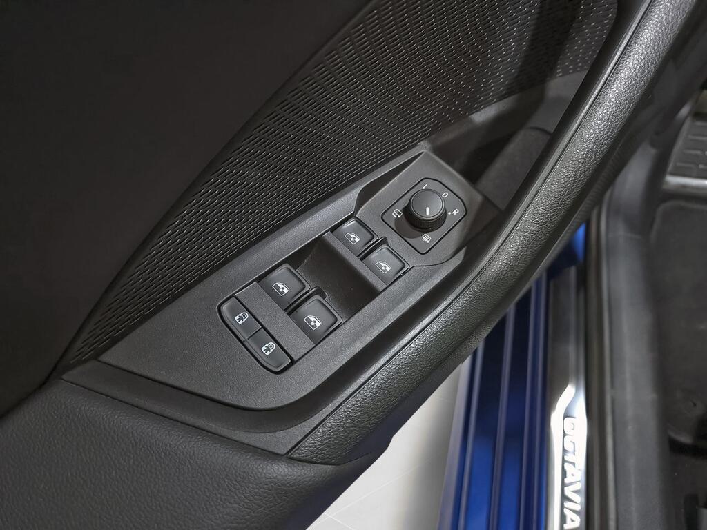 Skoda Octavia Combi 2.0 TDI 110kW(150CV) DSG Sportline 9