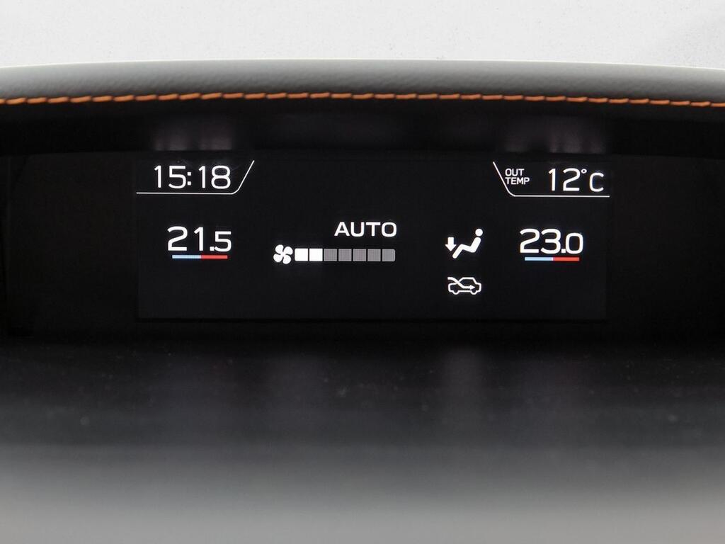 Subaru XV 2.0i Hybrid CVT Executive Plus 31