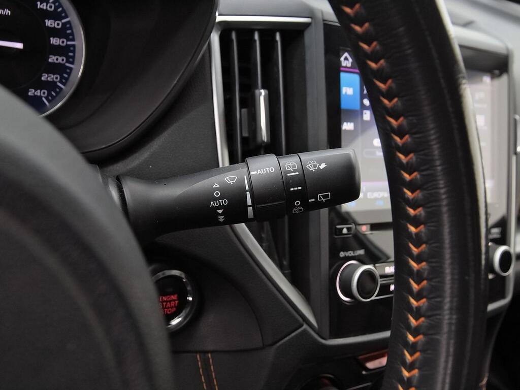 Subaru XV 2.0i Hybrid CVT Executive Plus 18