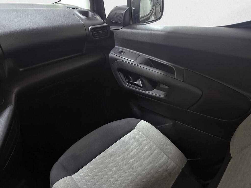 Citroën Berlingo Talla M BlueHDi 100 S&S PLUS 27