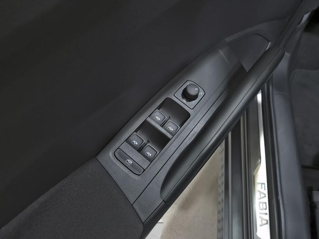 Skoda Fabia 1.0 TSI 85KW (115CV) DSG Selection 11