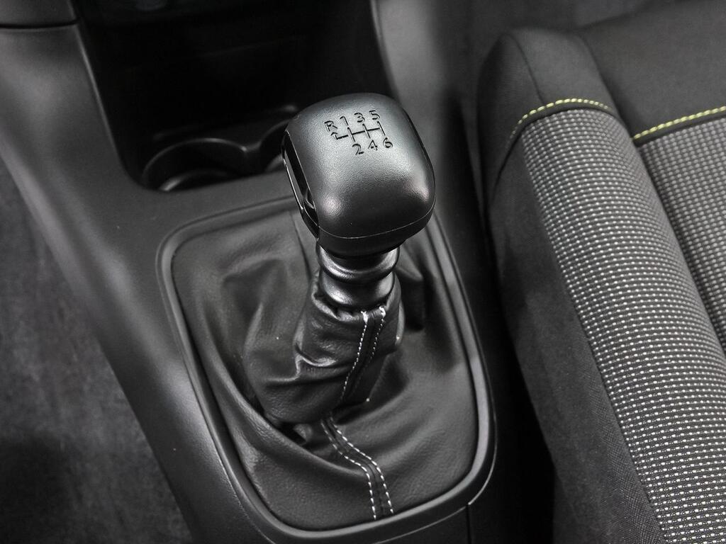 Citroën C3 BlueHDi 75KW (100CV) Plus 28