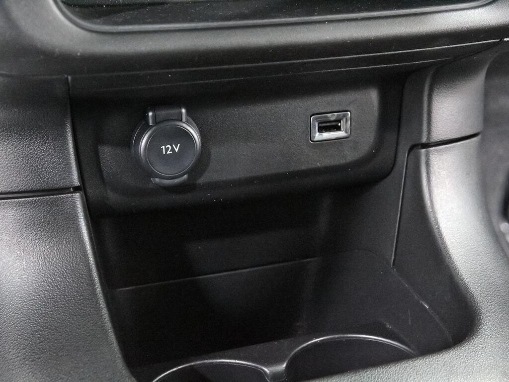 Citroën C3 BlueHDi 75KW (100CV) Plus 27