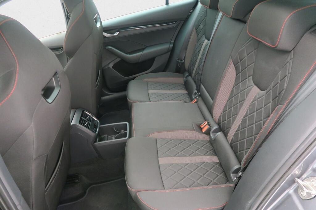 Skoda Octavia COMBI RS 2.0 TSI 265 CV DSG 5P 24