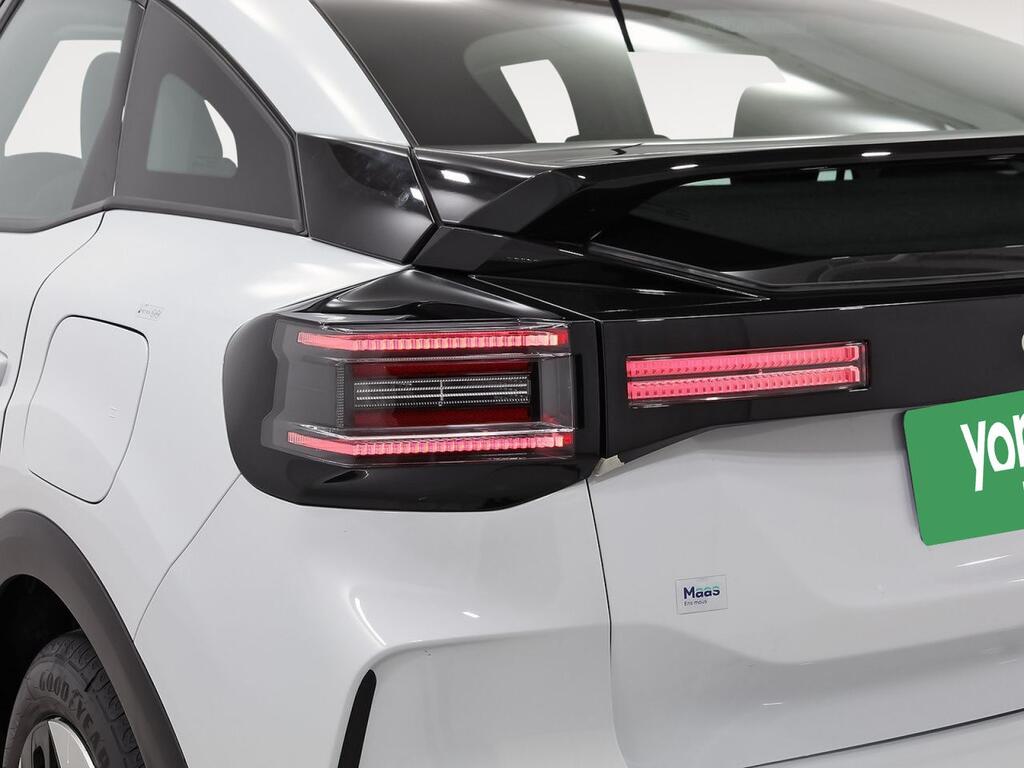 Citroën C4 Hybrid 145 ë-DCS6 Plus 33