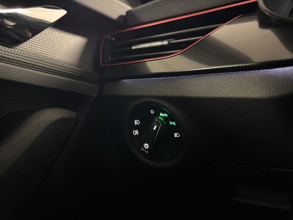 Skoda Kamiq 1.5 TSI 110kW (150CV) MONTECARLO 11