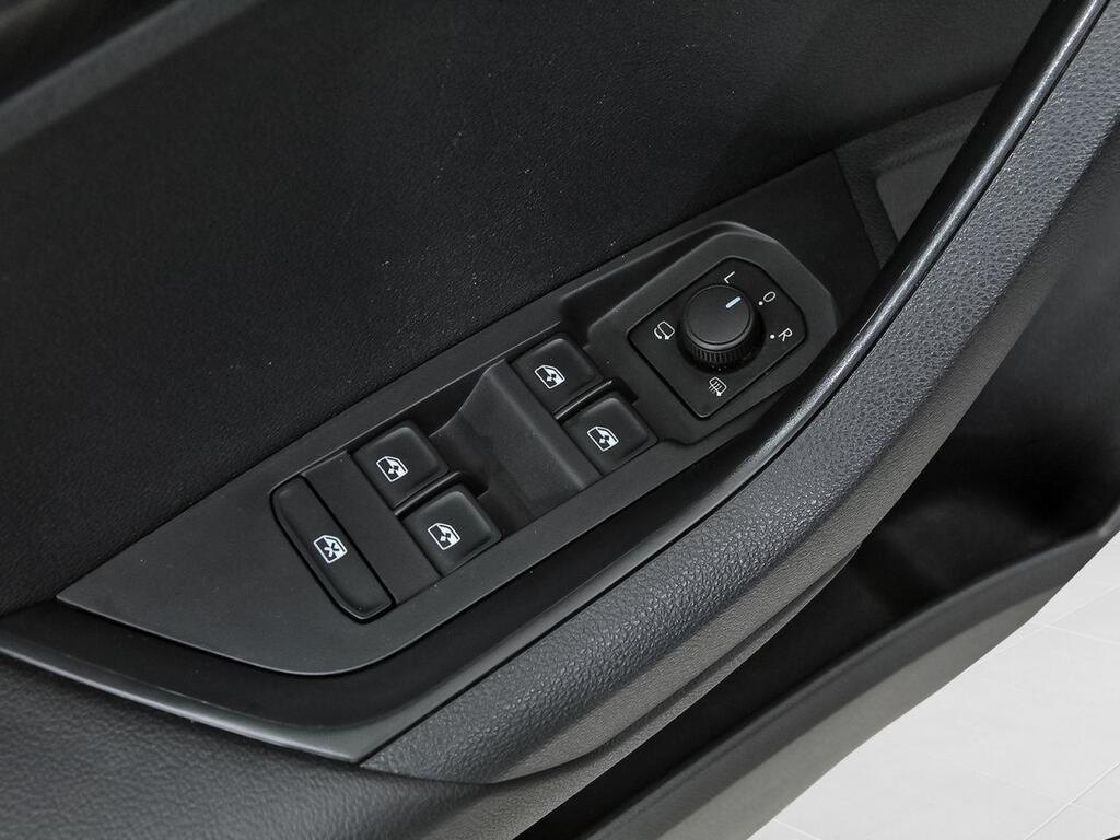 Skoda Karoq 1.5 TSI 110kW (150CV) DSG ACT Sportline 10