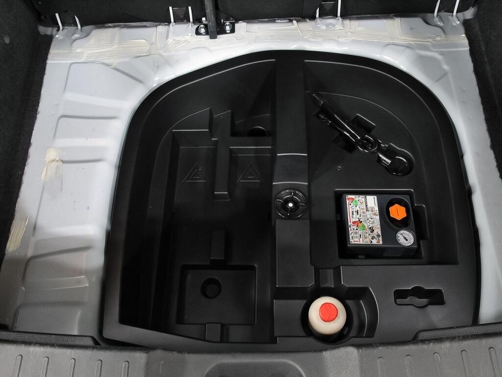 Nissan Juke DIG-T 84 kW (114 CV) 6M/T Acenta 28