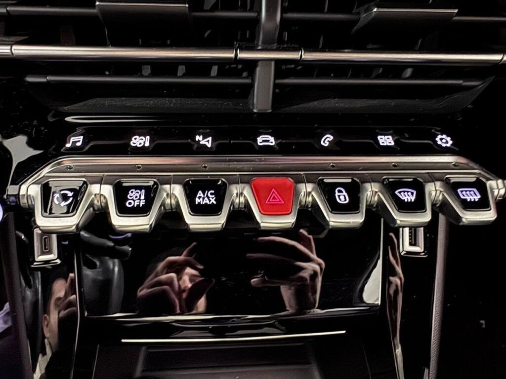 Peugeot 2008 GT Puretech 130 S&S BVM6 9