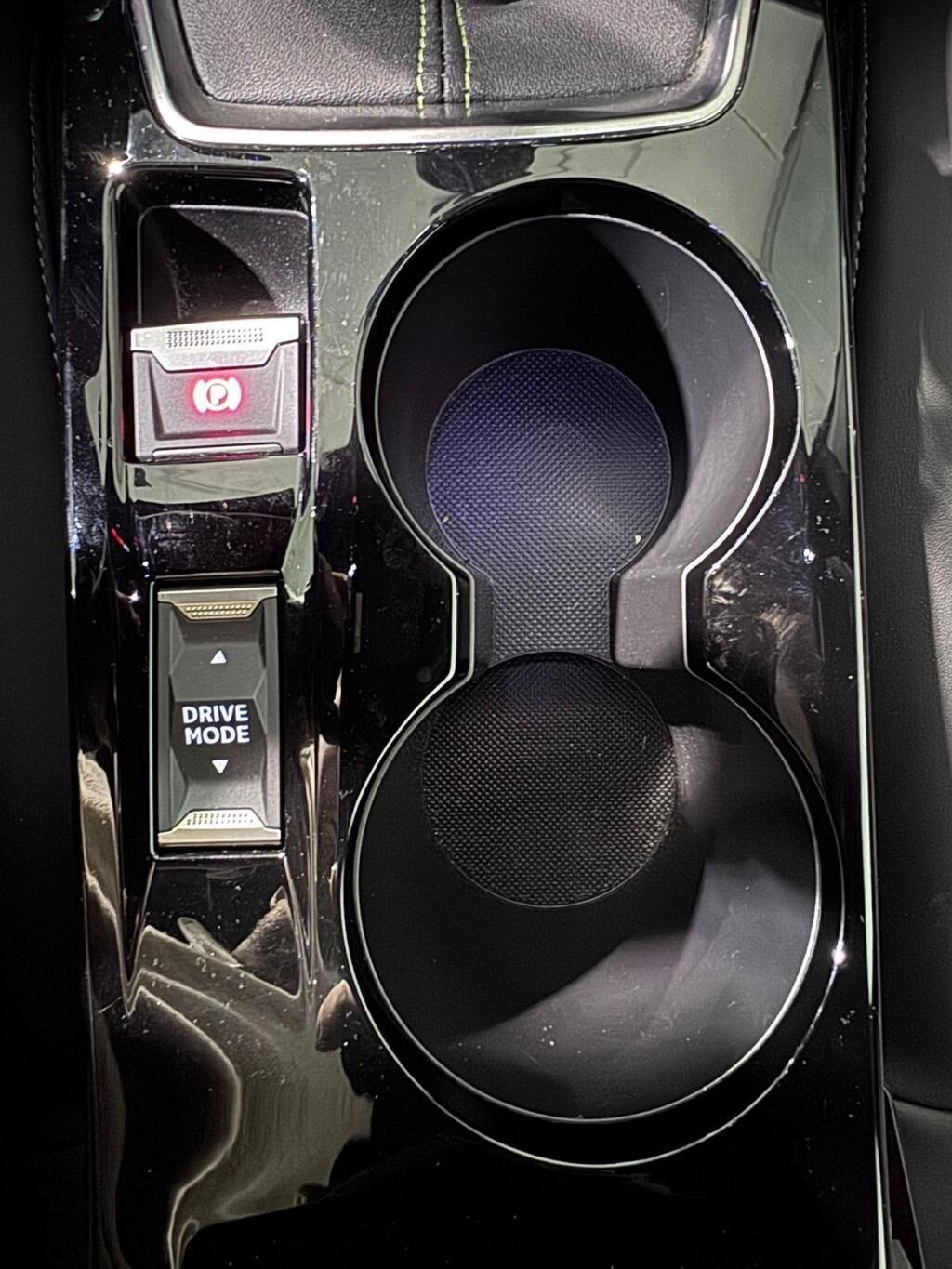 Peugeot 2008 GT Puretech 130 S&S BVM6 21