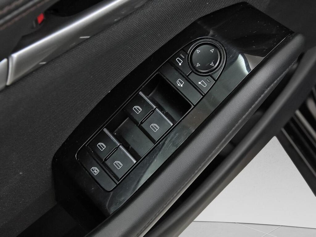 Mazda 3 2.5L E-SKY G MHEV 103kW 6AT Prime-line 12