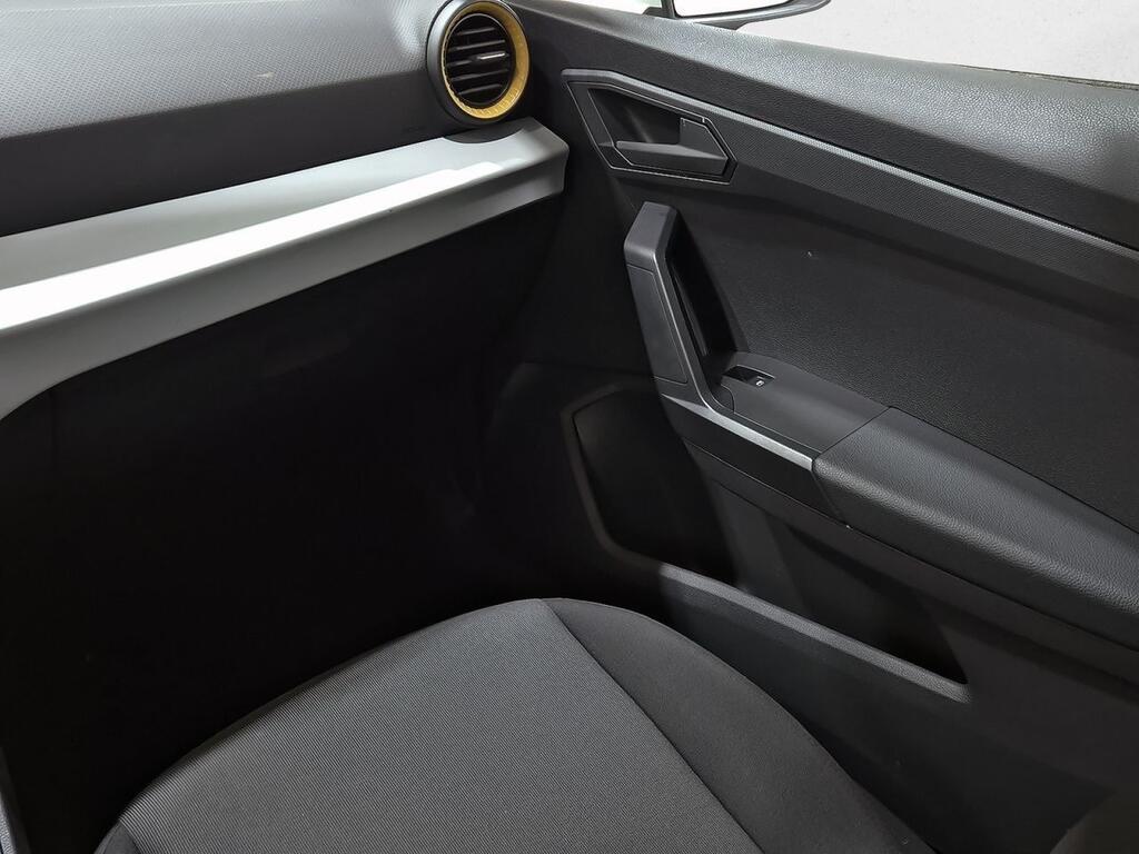 Seat Ibiza 1.0 MPI 59kW (80CV) Reference 11