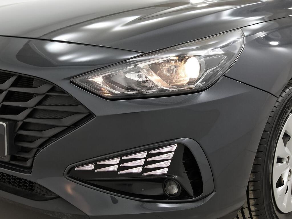 Hyundai i30 1.5 DPI Essence 25