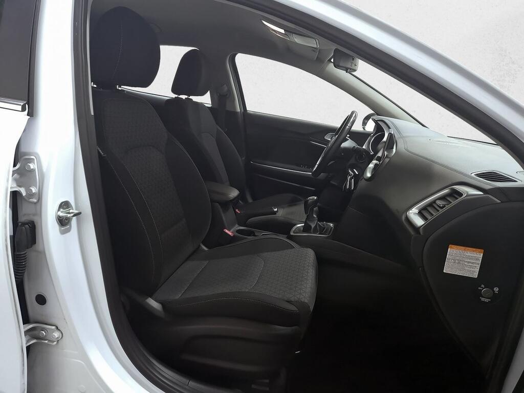 Kia XCeed 1.6 MHEV iMT Drive 100kW (136CV) 9