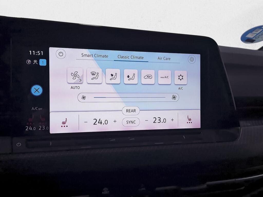 Volkswagen Golf R-Line 1.5 eTSI 110kW (150CV) DSG 26