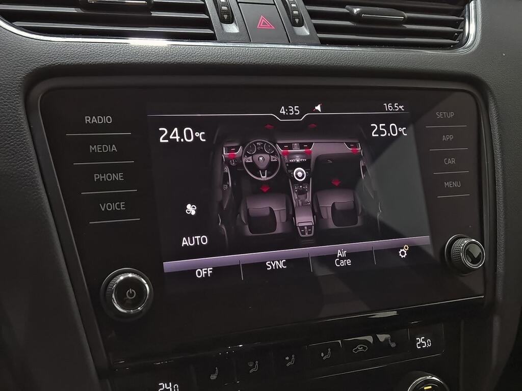 Skoda Octavia Combi 1.5 TSI 110KW (150CV) DSG Ambition 22