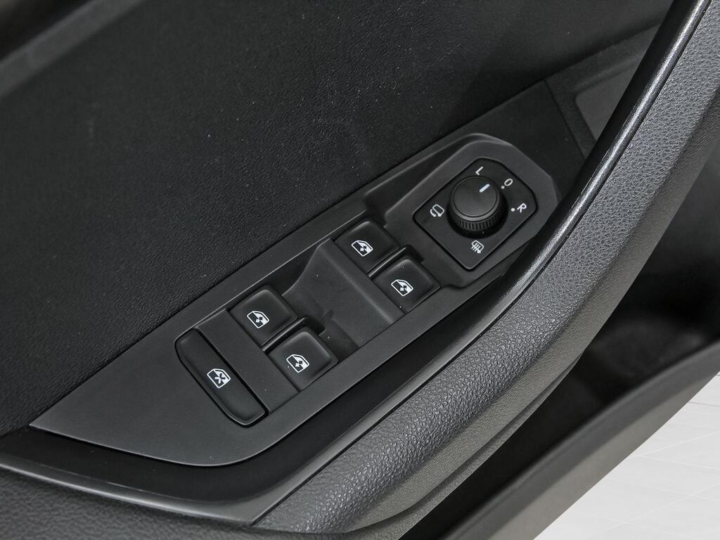 Skoda Karoq 1.5 TSI 110kW (150CV) DSG ACT Sportline 12