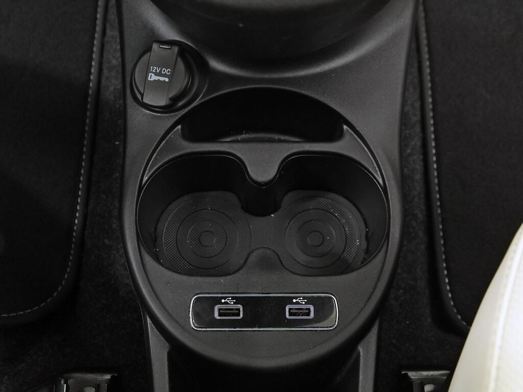 Fiat 500 Dolcevita 1.0 Hybrid 51KW (70 CV) 26