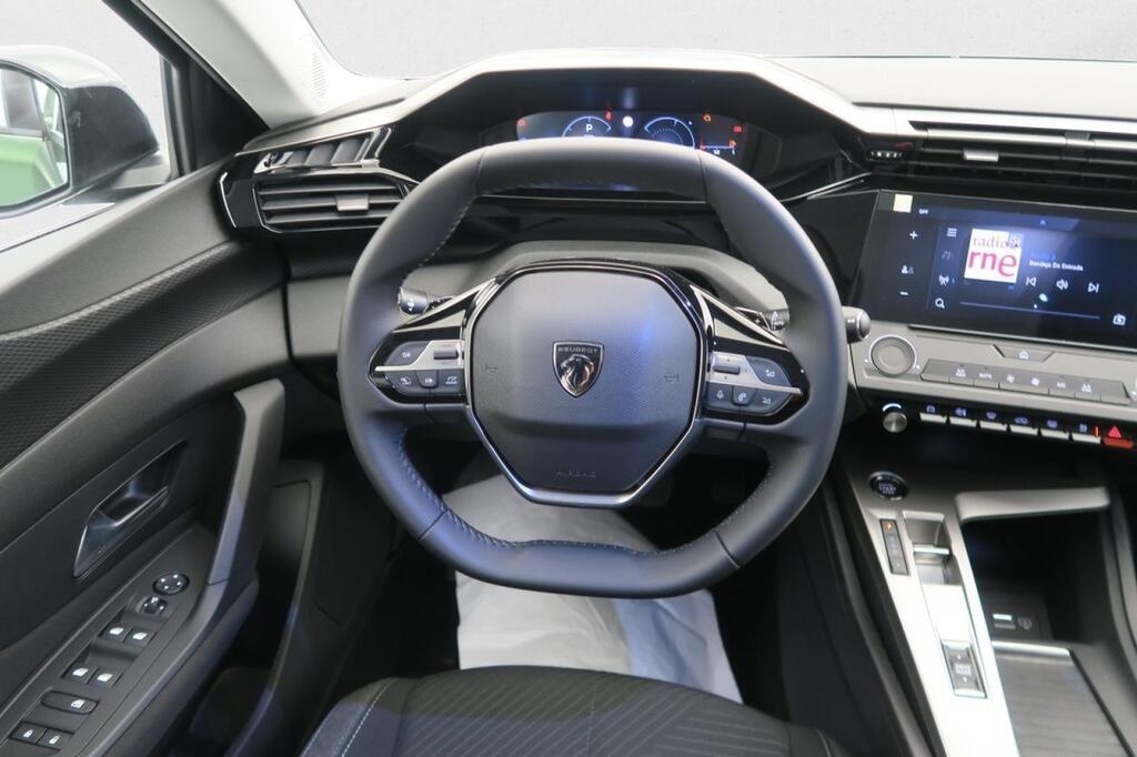 Peugeot 308 5P Active Hybrid 180 eEAT8 11