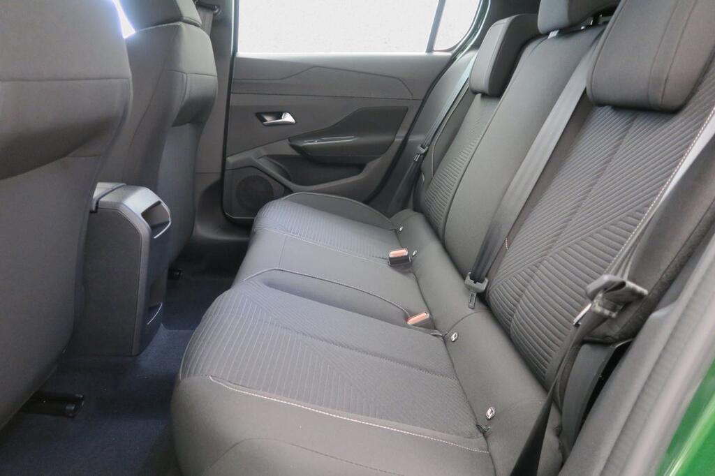 Peugeot 308 5P Active Hybrid 180 eEAT8 16