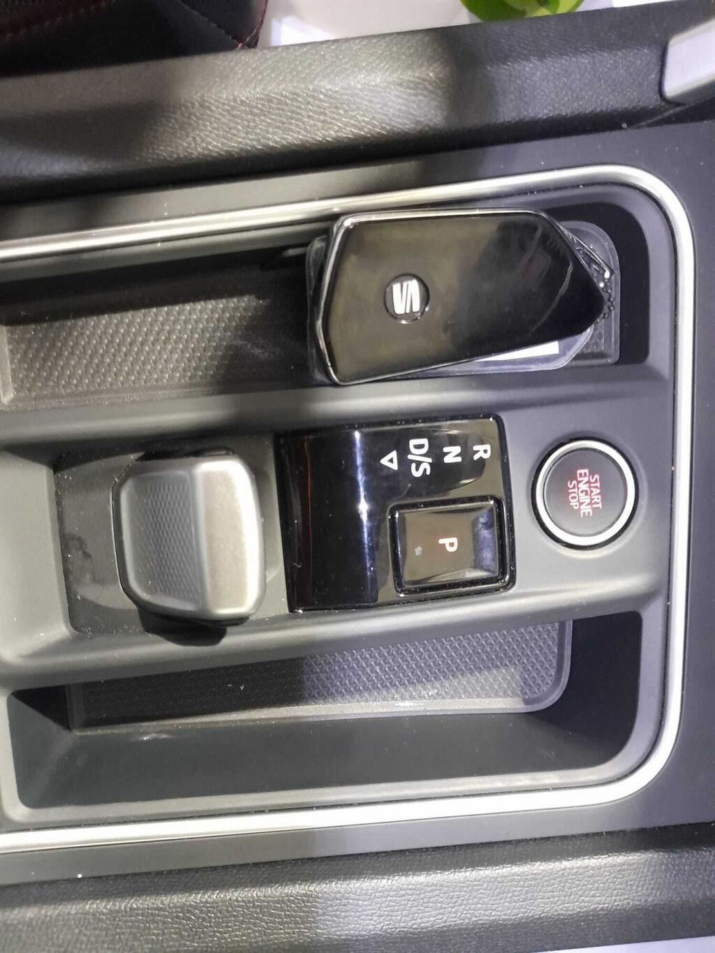 Seat Leon 1.0 eTSI 81kW DSG-7 S&S FR 25 Aniv 47