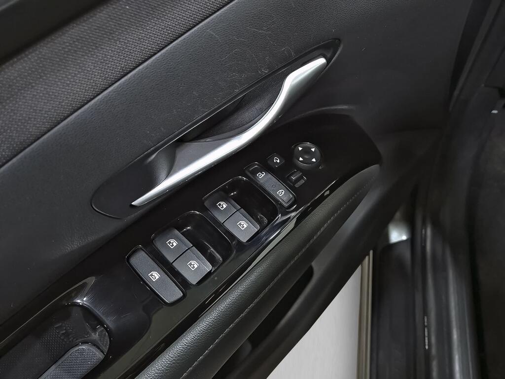 Hyundai Tucson 1.6 CRDI 100kW (136CV) 48V Tecno 2C 11