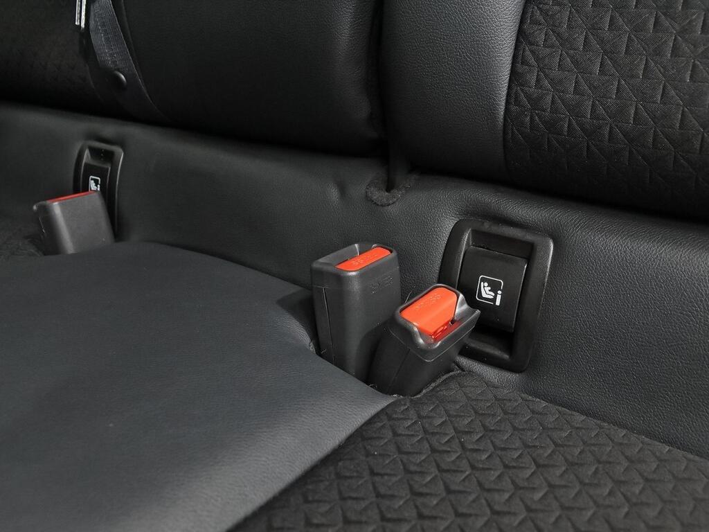 Nissan Juke DIG-T 84 kW (114 CV) 6M/T N-Connecta 28