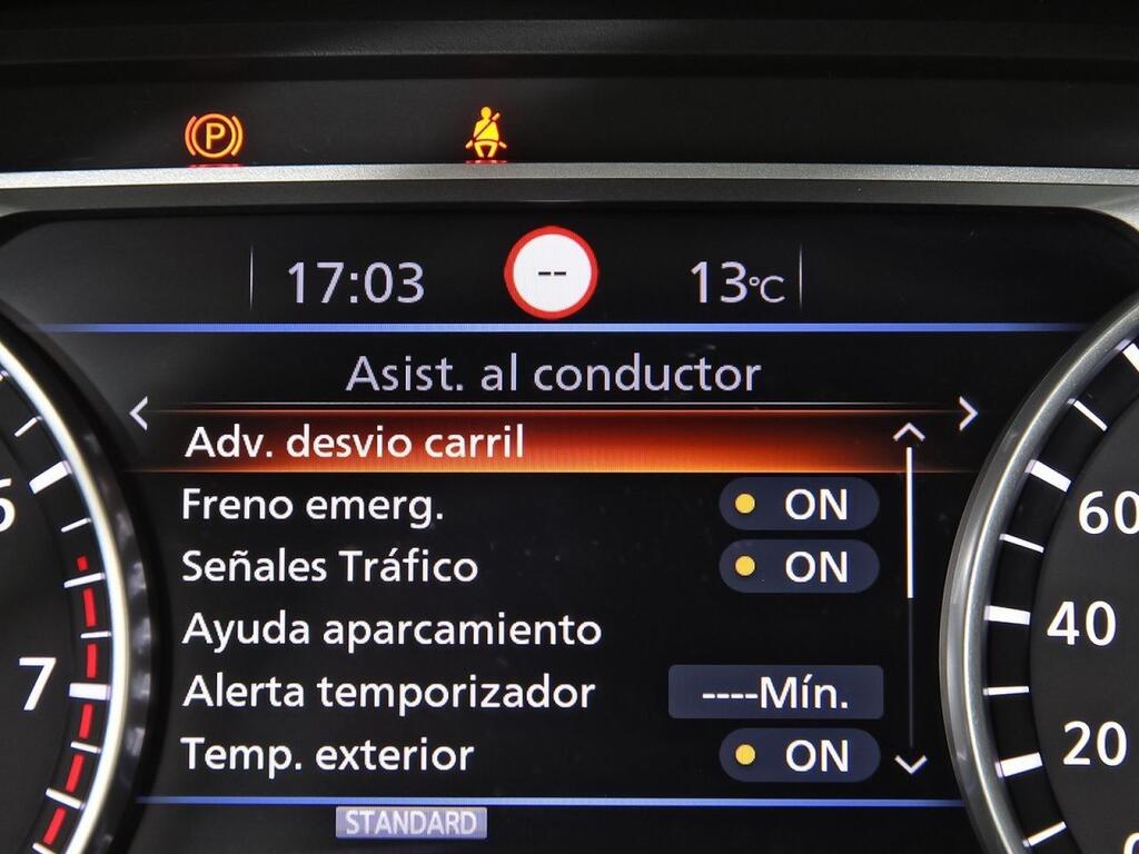 Nissan Juke DIG-T 84 kW (114 CV) 6M/T N-Connecta 23