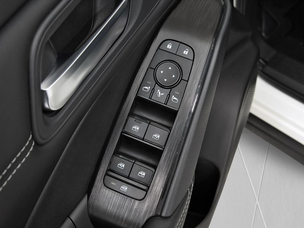 Nissan Qashqai DIG-T 103kW (140CV) mHEV 4x2 Acenta 12