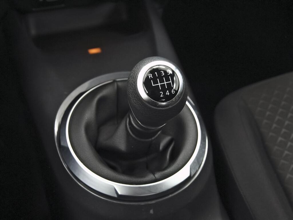 Nissan Juke DIG-T 84 kW (114 CV) 6M/T Acenta 26