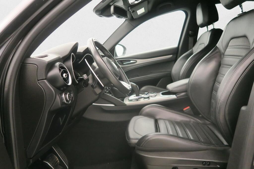 Alfa Romeo Stelvio VELOCE 2.2 D TURBO 210 CV AUTO 4WD 5P 18