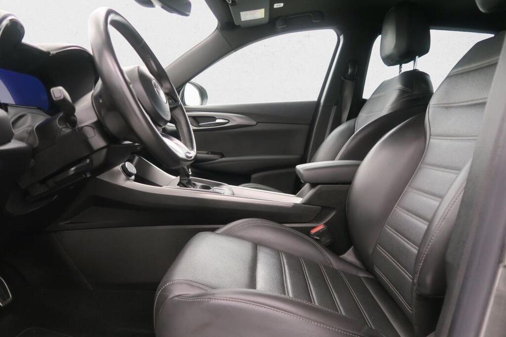 Alfa Romeo Tonale SPECIALE 1.3 MULTI-AIR PHEV 280 CV Q4 4WD 5P (TECHO) 19