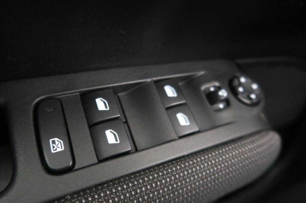 Citroën C3 Aircross C-SERIES 1.5 BLUEHDI 110 CV S&S 5P 13