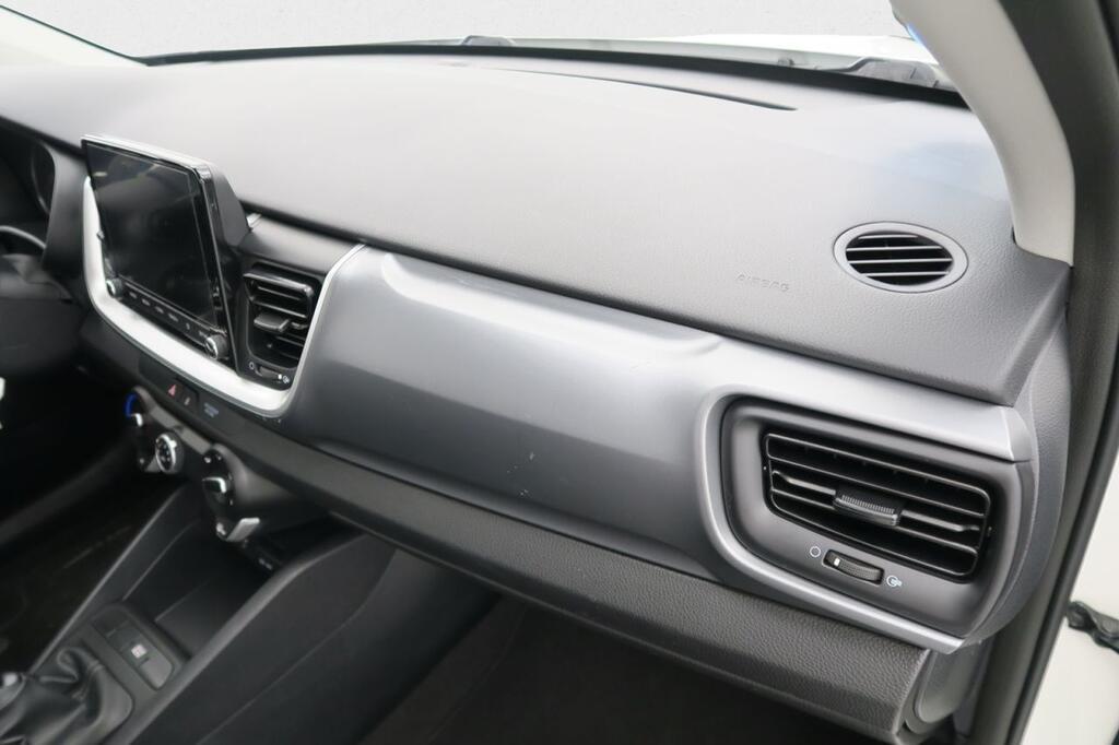 Kia Stonic CONCEPT 1.0 T-GDI MHEV IMT 100 CV 5P 18