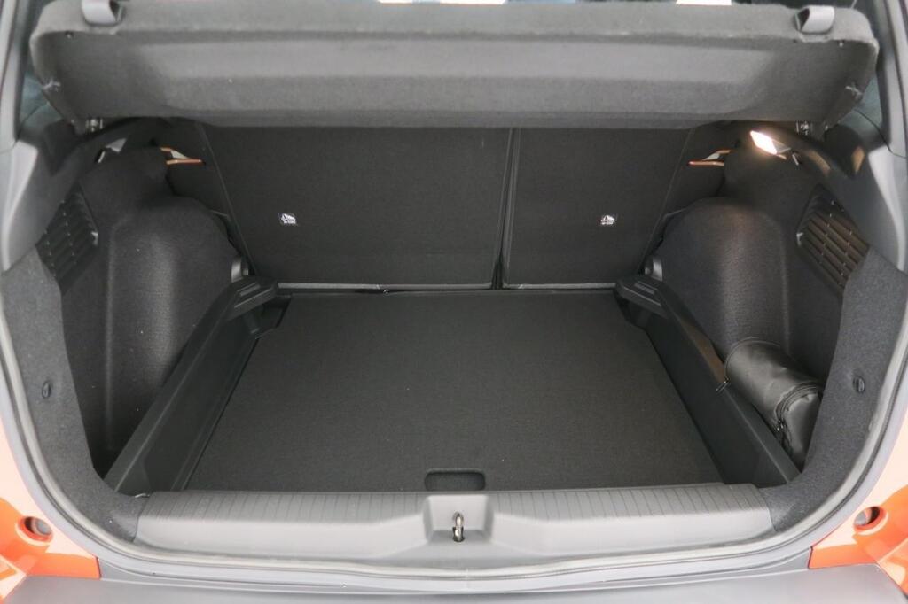 Opel Frontera 1.2T XHT Hybrid eDCT6 107kW Edition 18