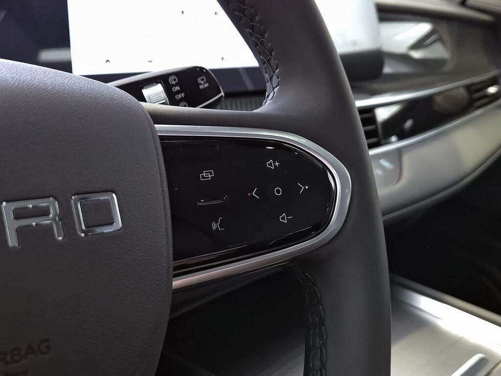 Ebro S700 1.5 TGDI PHEV Premium E-CVT 17