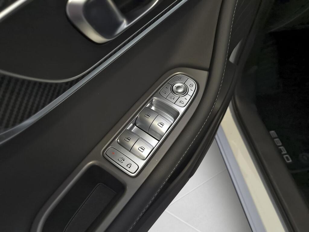 Ebro S700 1.5 TGDI PHEV Premium E-CVT 11
